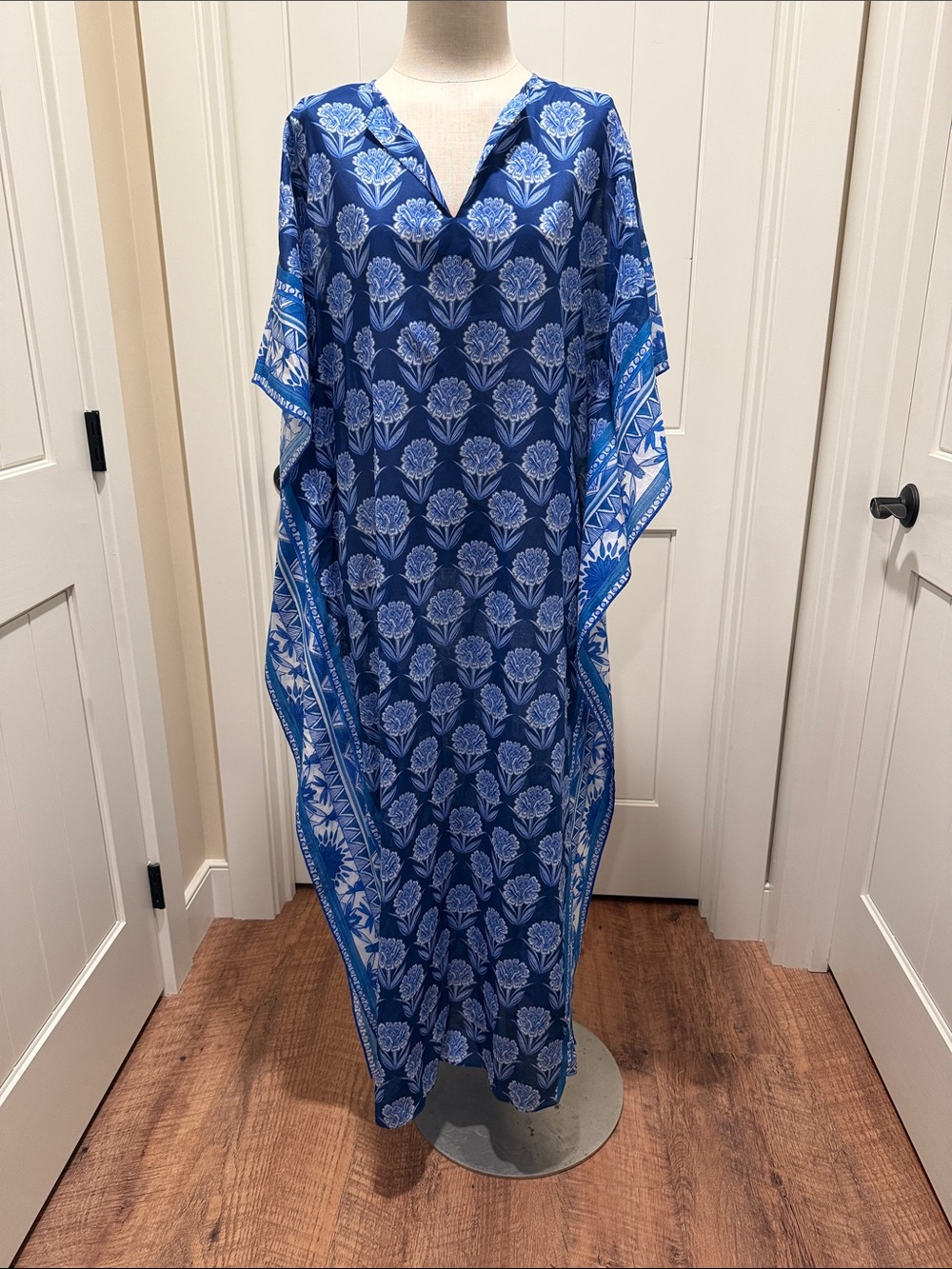 JOHNNY WAS NWT Yao Med Maxi Kaftan Blue White Floral Silk Cotton Blend Kimono